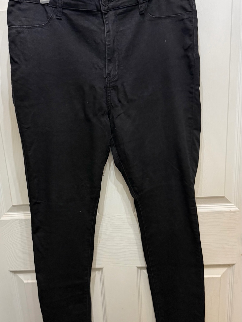Flying Monkey Women’s Size 32 (Large) Black Straight Leg Jeans Stretch Denim